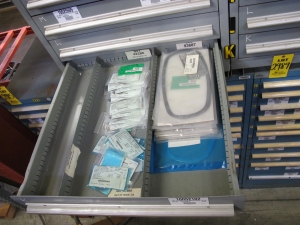 STANLEY VIDMAR HEAVY DUTY 9-DRAWER PARTS CABINET W/ CONTENTS (W-50) LOADING & HANDLING FEE $25-